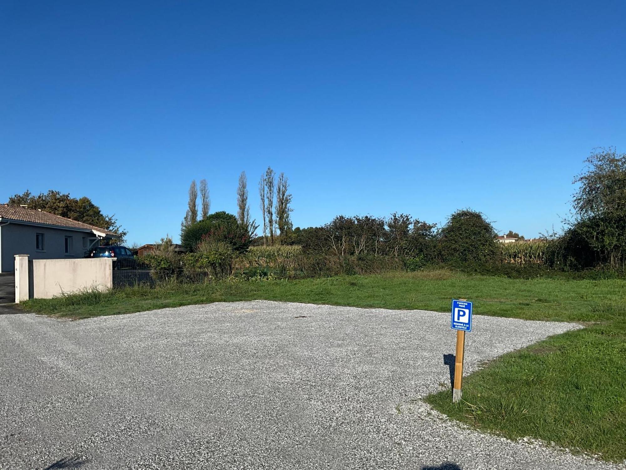 Charmant T2, Cl 3 Etoiles, 4 Lits, 4 Personnes Et 1Enfant, Parking Et Terrasse Saint-Sever  Екстериор снимка